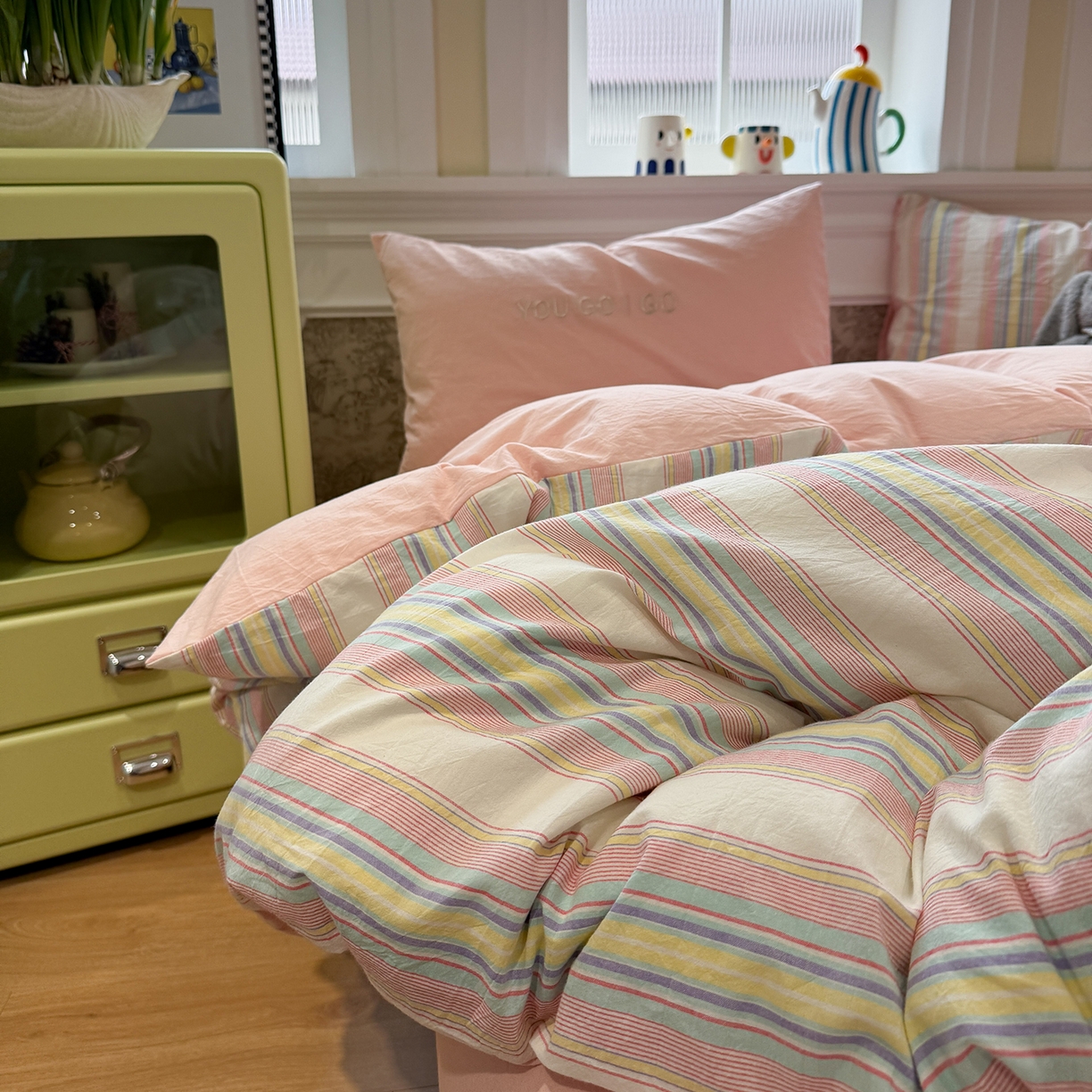 91家纺网 家纺一手货源 找家纺 曼町家居 2026春夏新款全棉纯棉色织水洗棉字母刺绣四件套 千寻