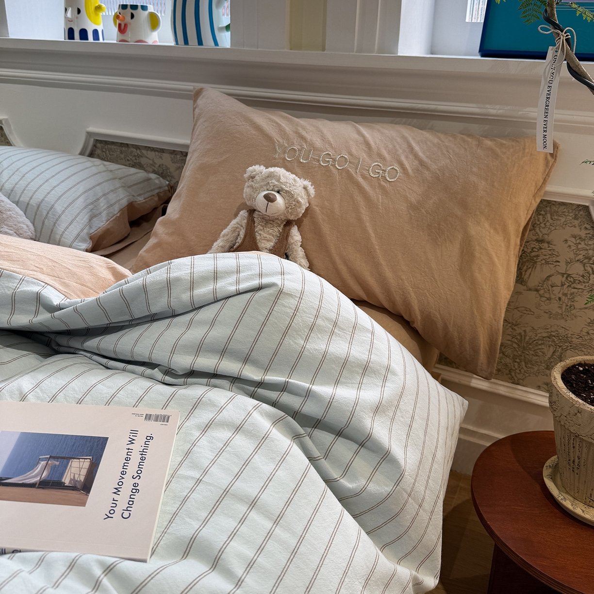 91家纺网 家纺一手货源 找家纺 曼町家居 2026春夏新款全棉纯棉色织水洗棉字母刺绣四件套 海盐