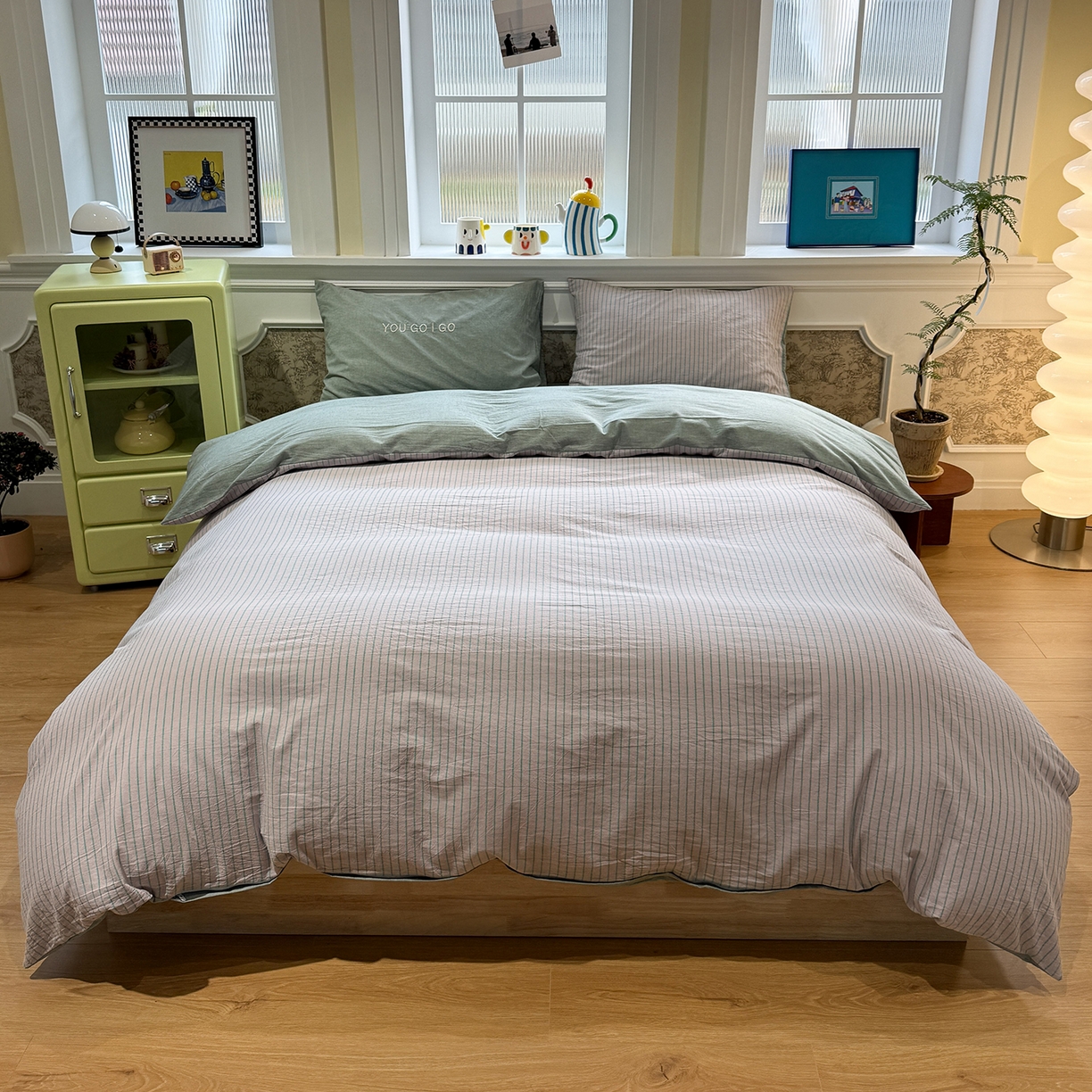 91家纺网 家纺一手货源 找家纺 曼町家居 2026春夏新款全棉纯棉色织水洗棉字母刺绣四件套 岛雾