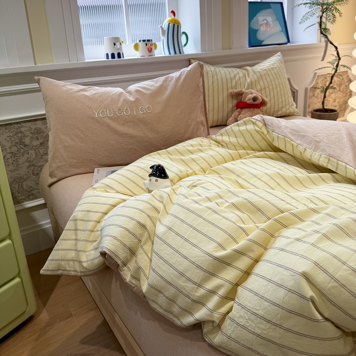 91家纺网 家纺一手货源 找家纺 曼町家居 2026春夏新款全棉纯棉色织水洗棉字母刺绣四件套 浅夏