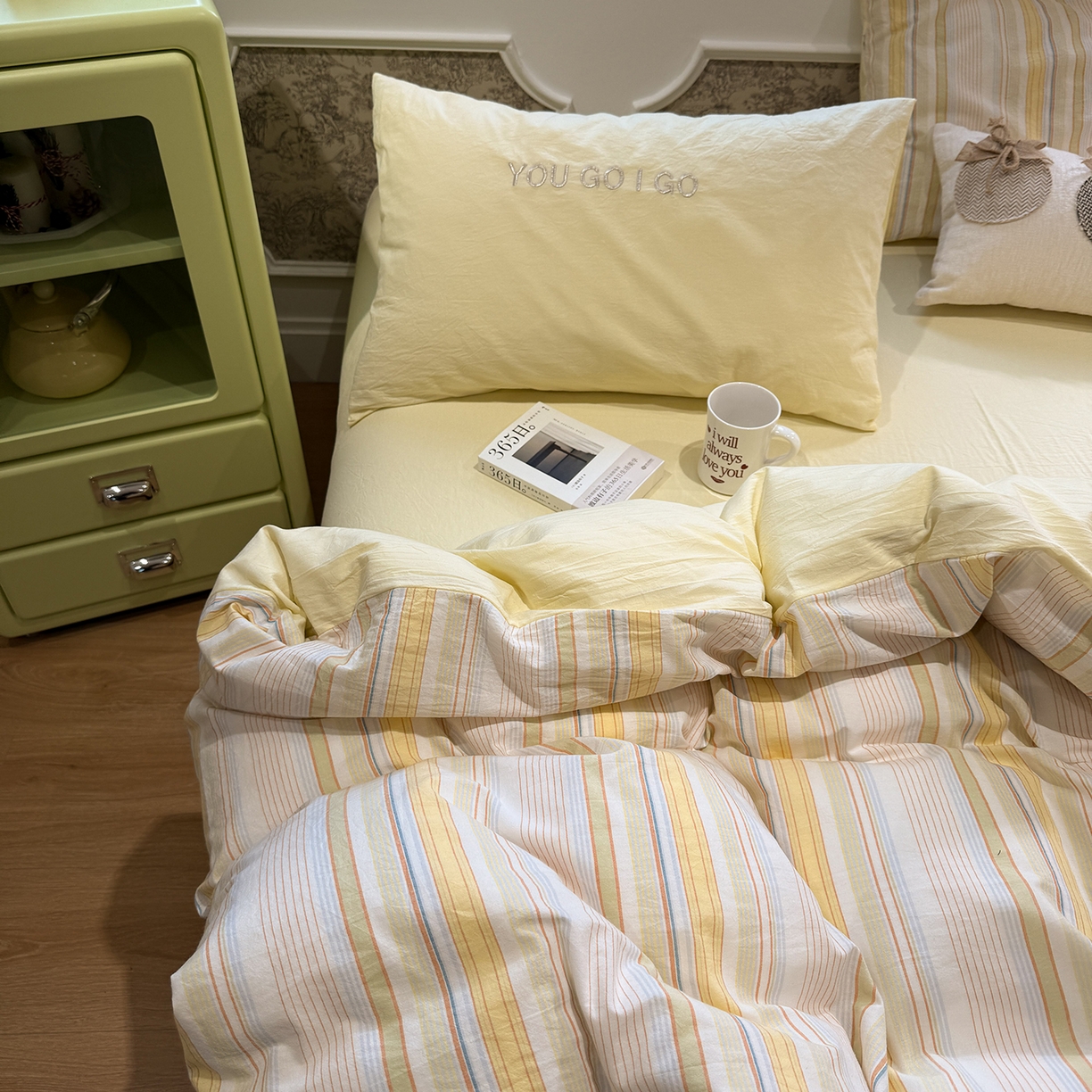 91家纺网 家纺一手货源 找家纺 曼町家居 2026春夏新款全棉纯棉色织水洗棉字母刺绣四件套 可夏