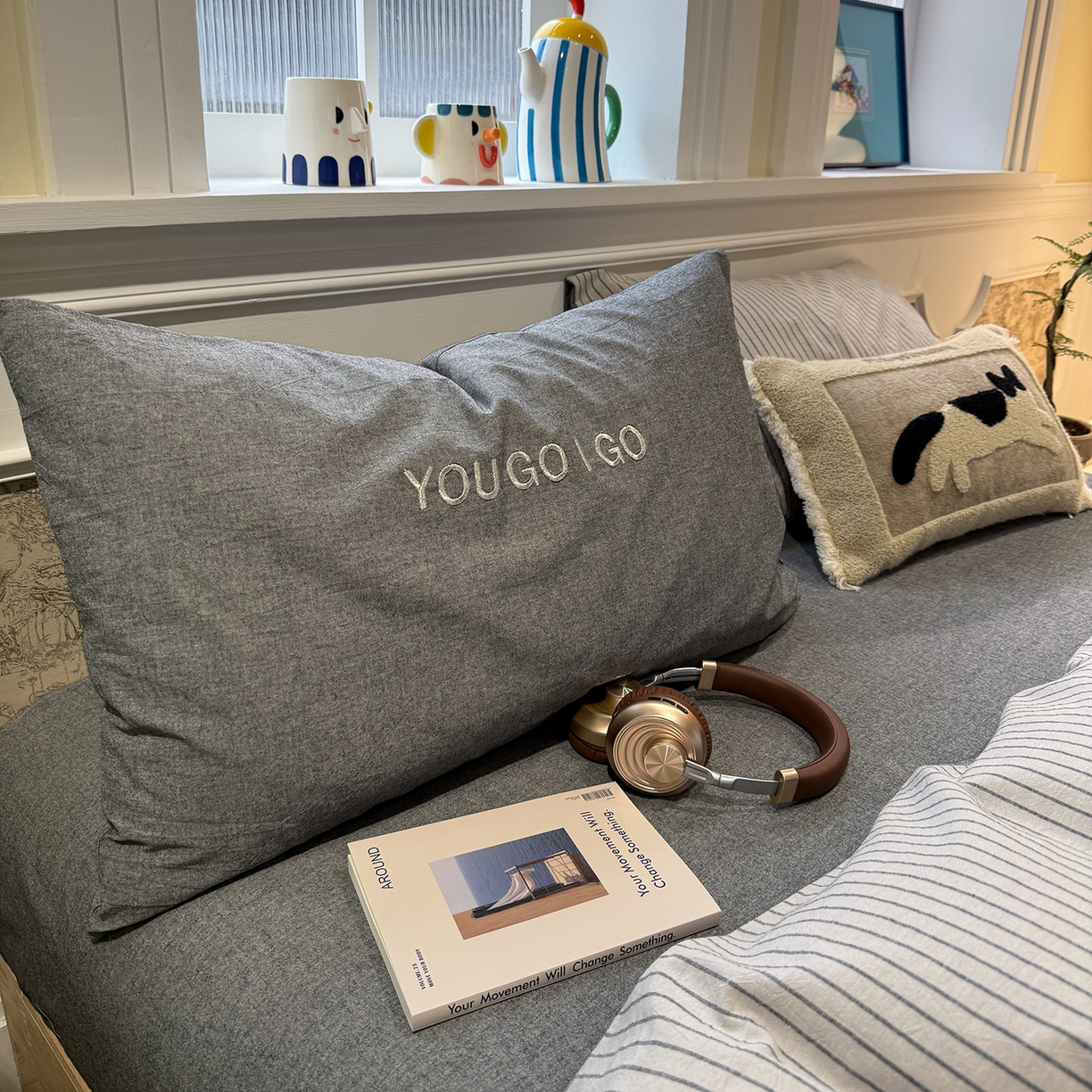 91家纺网 家纺一手货源 找家纺 曼町家居 2026春夏新款全棉纯棉色织水洗棉字母刺绣四件套 茶白