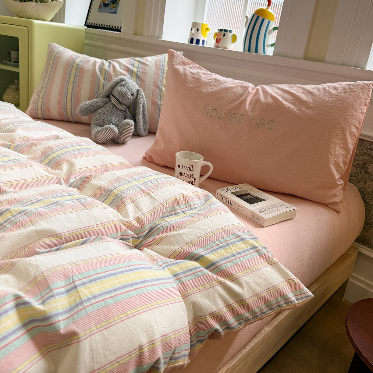 91家纺网 家纺一手货源 找家纺 曼町家居 2026春夏新款全棉纯棉色织水洗棉字母刺绣四件套 千寻