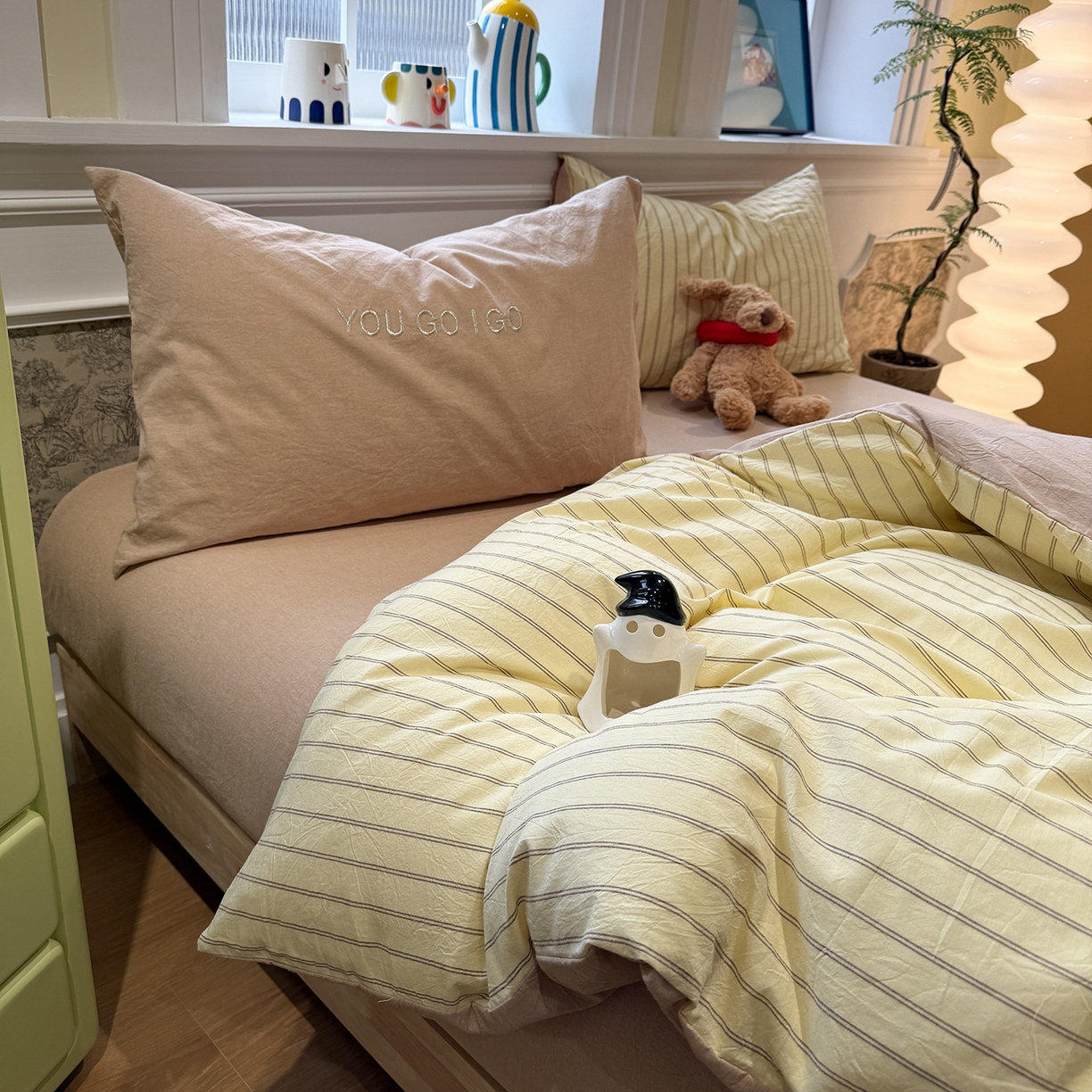 91家纺网 家纺一手货源 找家纺 曼町家居 2026春夏新款全棉纯棉色织水洗棉字母刺绣四件套 浅夏