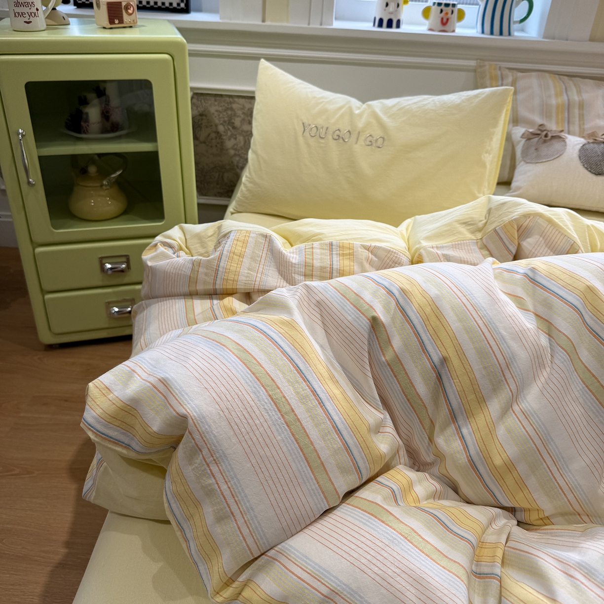 91家纺网 家纺一手货源 找家纺 曼町家居 2026春夏新款全棉纯棉色织水洗棉字母刺绣四件套 可夏