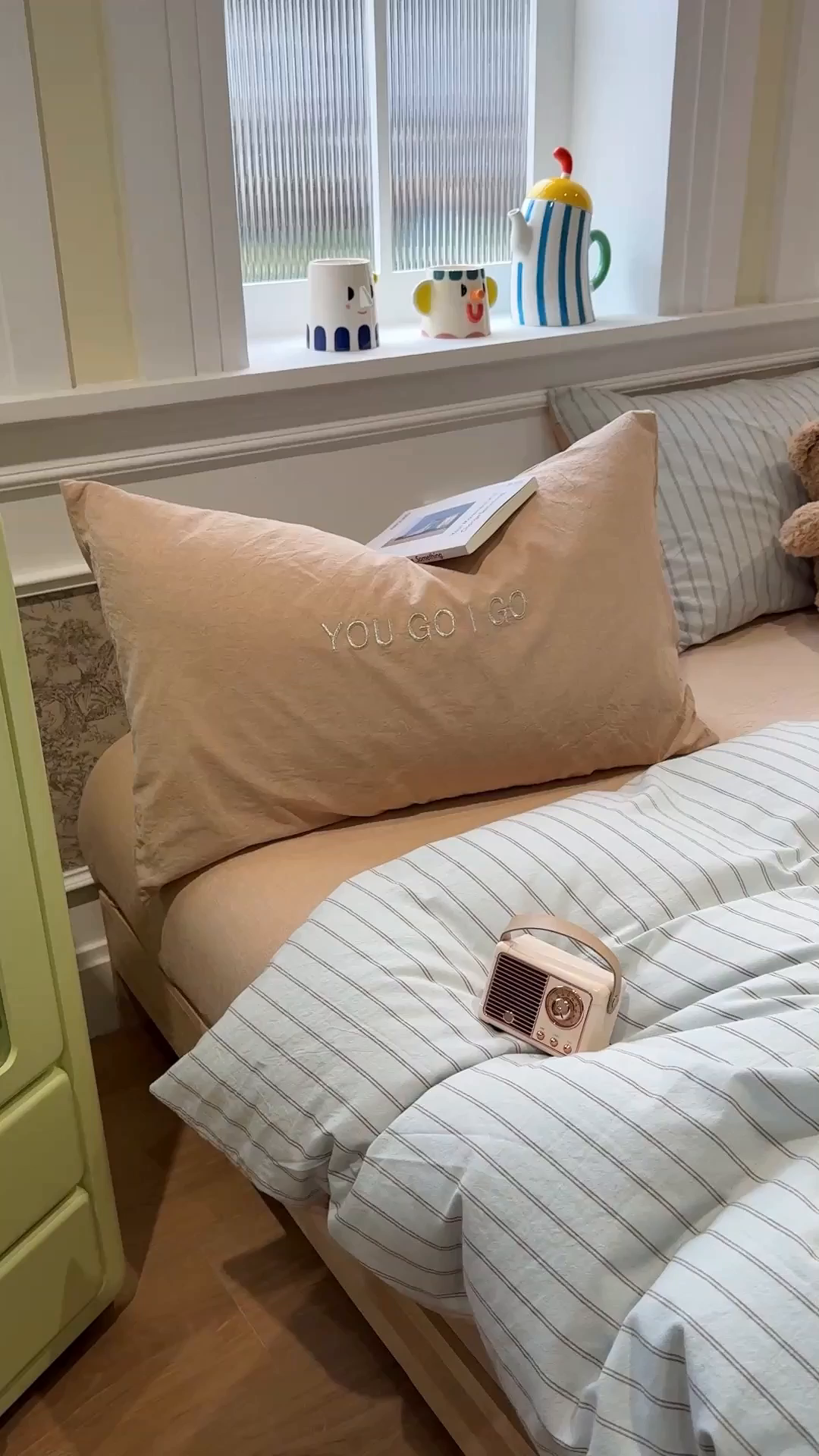 91家纺网 家纺一手货源 找家纺 曼町家居 2026春夏新款全棉纯棉色织水洗棉字母刺绣四件套 海盐