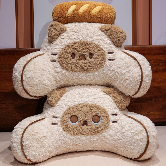 91家纺网 家纺一手货源 找家纺 仟亿莱 2026新款面包歪耳暹罗猫拥抱式腰靠 大眼暹罗