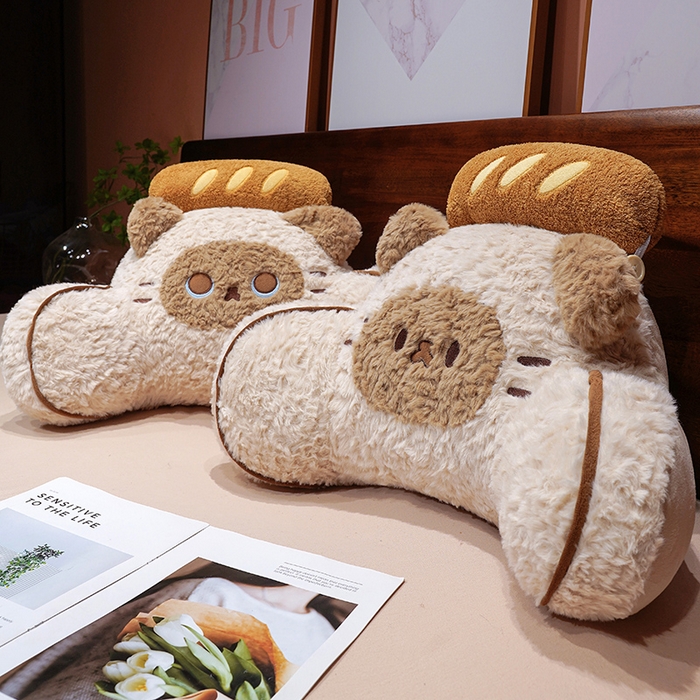 91家纺网 家纺一手货源 找家纺 仟亿莱 2026新款面包歪耳暹罗猫拥抱式腰靠 大眼暹罗