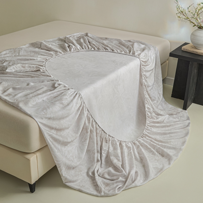 91家纺网 家纺一手货源 找家纺 禾时 2026春夏新款50s莱赛尔天丝床笠三件套床笠单件 斯嘉丽（灰）