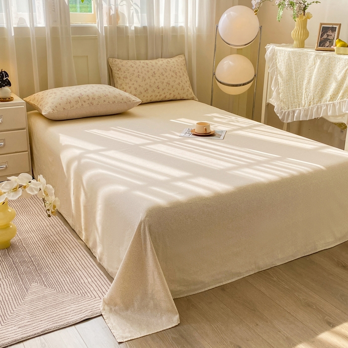 91家纺网 家纺一手货源 找家纺 红日子纺织品 2026新款小清新12868全棉纯棉学生卡通款四件套 繁花锦城