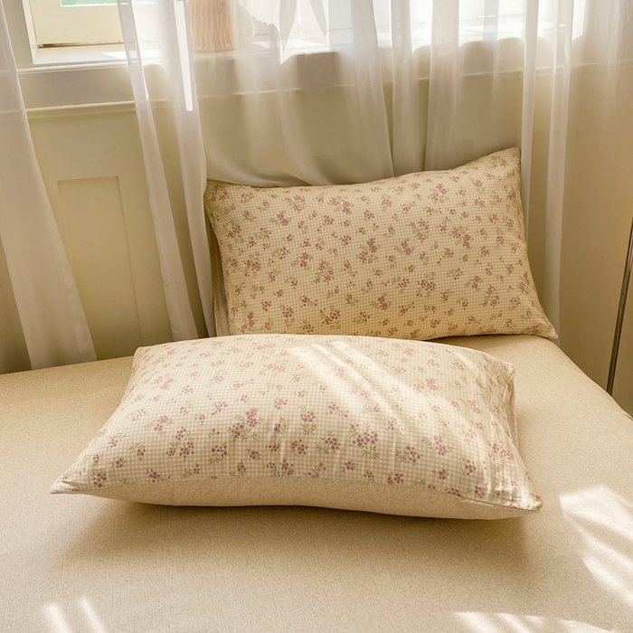 91家纺网 家纺一手货源 找家纺 红日子纺织品 2026新款小清新12868全棉纯棉学生卡通款四件套 繁花锦城