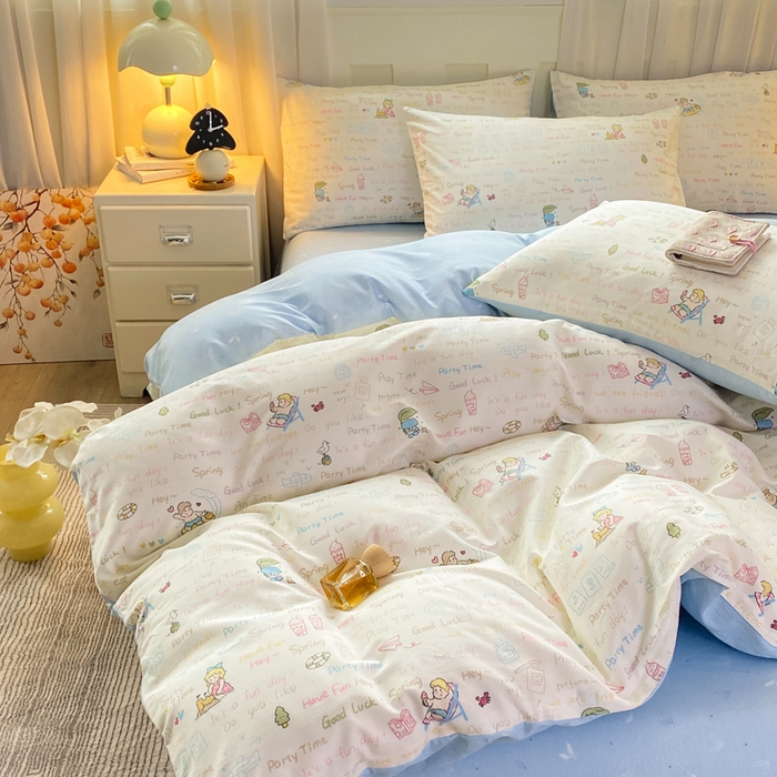 91家纺网 家纺一手货源 找家纺 红日子纺织品 2026新款小清新12868全棉纯棉学生卡通款四件套 欢乐周末