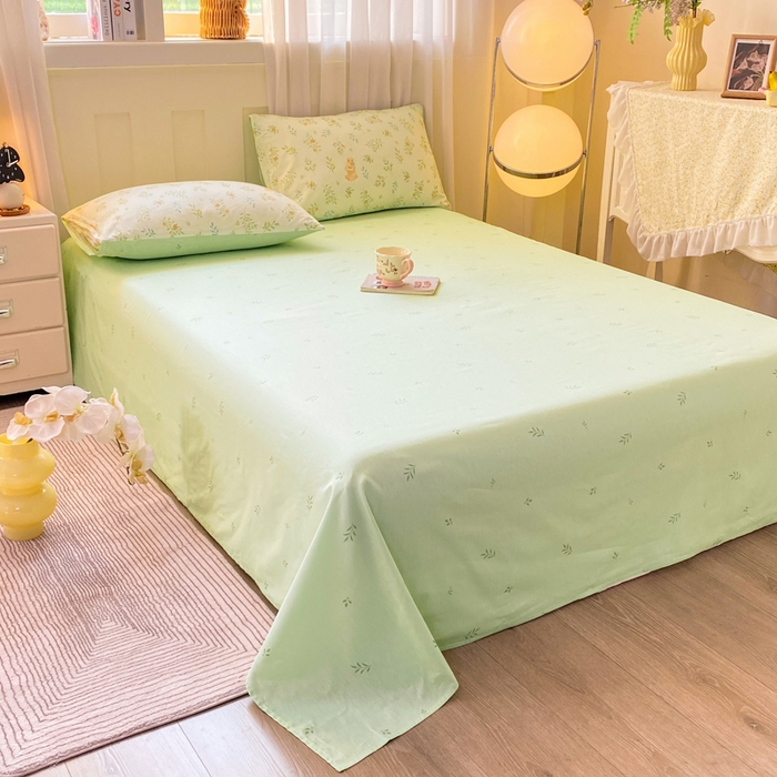 91家纺网 家纺一手货源 找家纺 红日子纺织品 2026新款小清新12868全棉纯棉学生卡通款四件套 丽都倩影