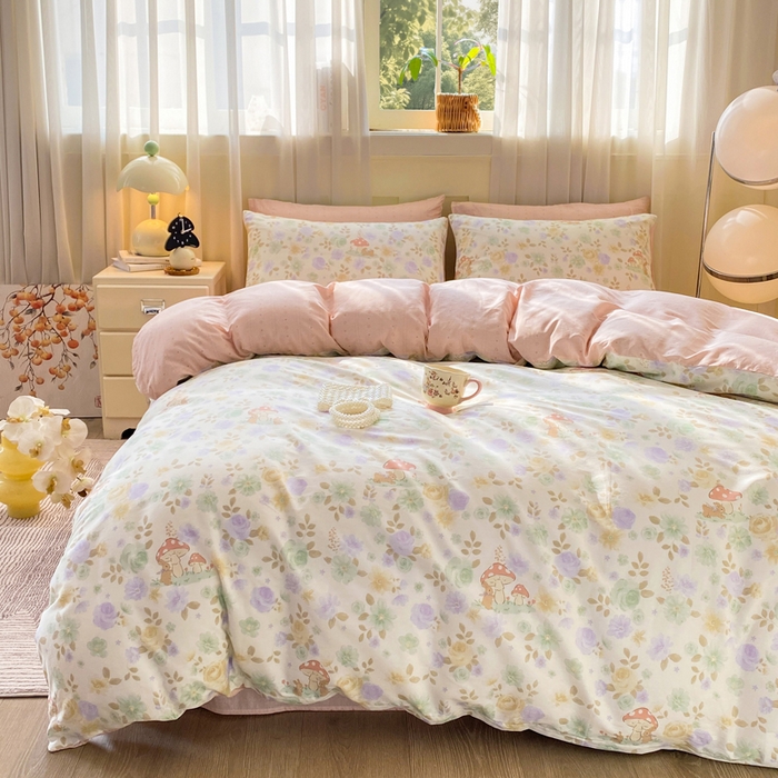 91家纺网 家纺一手货源 找家纺 红日子纺织品 2026新款小清新12868全棉纯棉学生卡通款四件套 蘑菇小兔