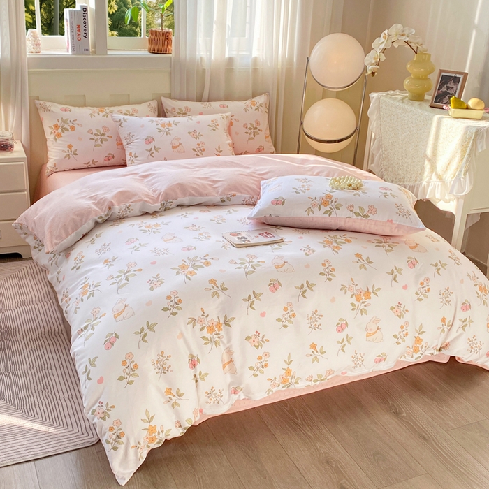 91家纺网 家纺一手货源 找家纺 红日子纺织品 2026新款小清新12868全棉纯棉学生卡通款四件套 清风小兔