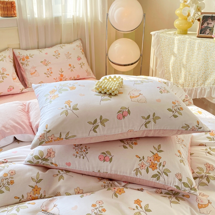 91家纺网 家纺一手货源 找家纺 红日子纺织品 2026新款小清新12868全棉纯棉学生卡通款四件套 清风小兔