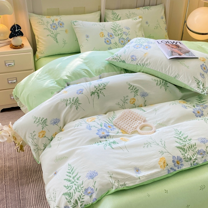 91家纺网 家纺一手货源 找家纺 红日子纺织品 2026新款小清新12868全棉纯棉学生卡通款四件套 拾光花间