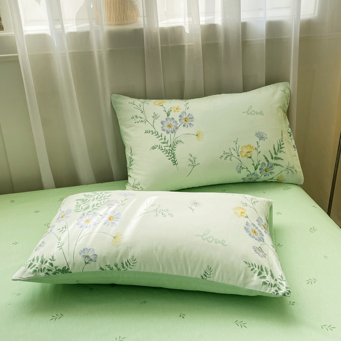 91家纺网 家纺一手货源 找家纺 红日子纺织品 2026新款小清新12868全棉纯棉学生卡通款四件套 拾光花间