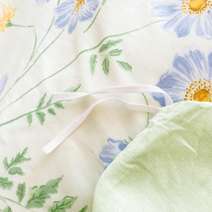 91家纺网 家纺一手货源 找家纺 红日子纺织品 2026新款小清新12868全棉纯棉学生卡通款四件套 拾光花间