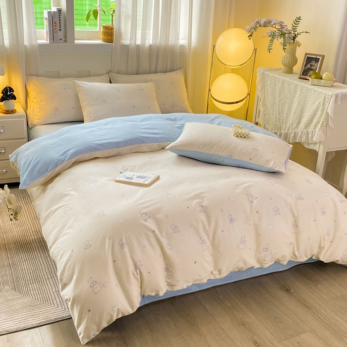 91家纺网 家纺一手货源 找家纺 红日子纺织品 2026新款小清新12868全棉纯棉学生卡通款四件套 星空熊