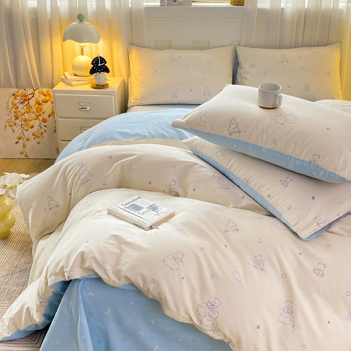 91家纺网 家纺一手货源 找家纺 红日子纺织品 2026新款小清新12868全棉纯棉学生卡通款四件套 星空熊