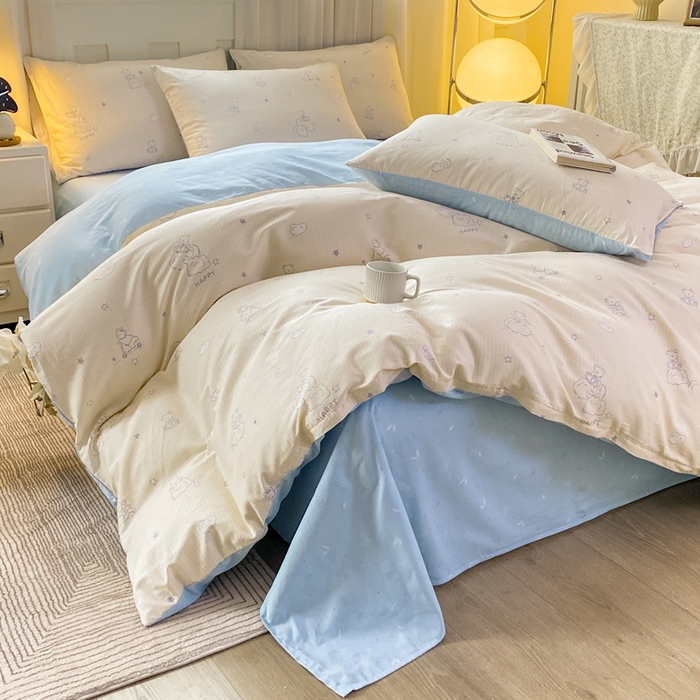 91家纺网 家纺一手货源 找家纺 红日子纺织品 2026新款小清新12868全棉纯棉学生卡通款四件套 星空熊