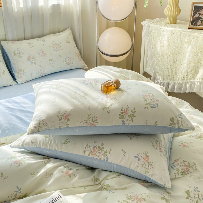 91家纺网 家纺一手货源 找家纺 红日子纺织品 2026新款小清新12868全棉纯棉学生卡通款四件套 遥遥花期