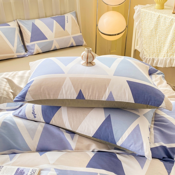 91家纺网 家纺一手货源 找家纺 红日子纺织品 2026新款小清新12868全棉纯棉学生卡通款四件套 悠然海岸