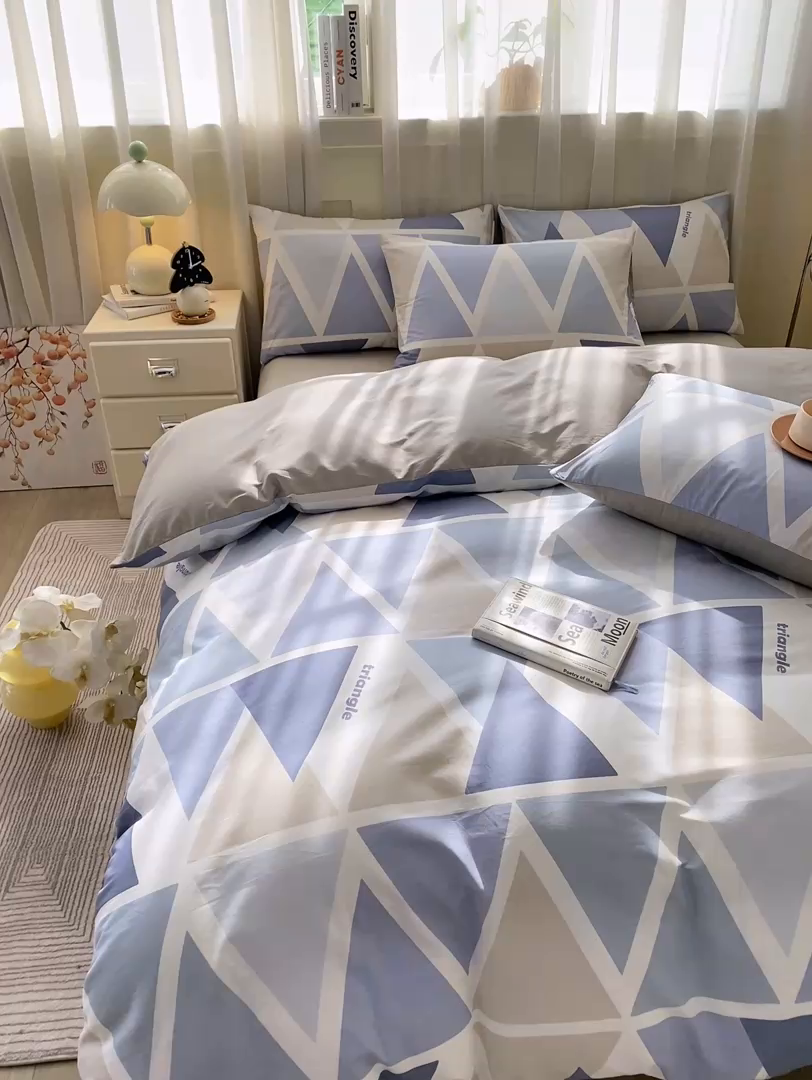 91家纺网 家纺一手货源 找家纺 红日子纺织品 2026新款小清新12868全棉纯棉学生卡通款四件套 悠然海岸