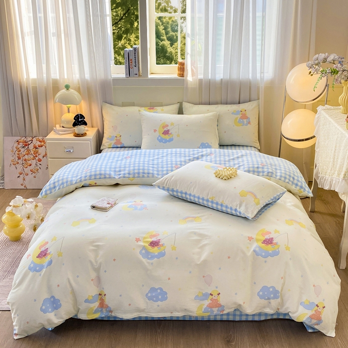 91家纺网 家纺一手货源 找家纺 红日子纺织品 2026新款小清新12868全棉纯棉学生卡通款四件套 月光小曲