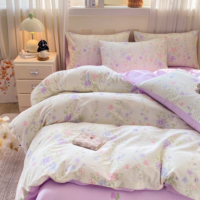 91家纺网 家纺一手货源 找家纺 红日子纺织品 2026新款小清新12868全棉纯棉学生卡通款四件套 知意花蔓