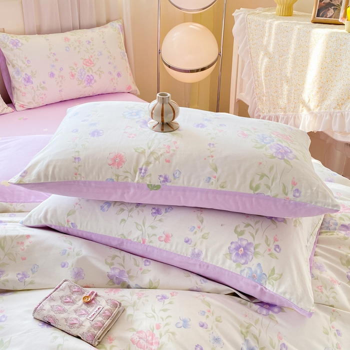 91家纺网 家纺一手货源 找家纺 红日子纺织品 2026新款小清新12868全棉纯棉学生卡通款四件套 知意花蔓