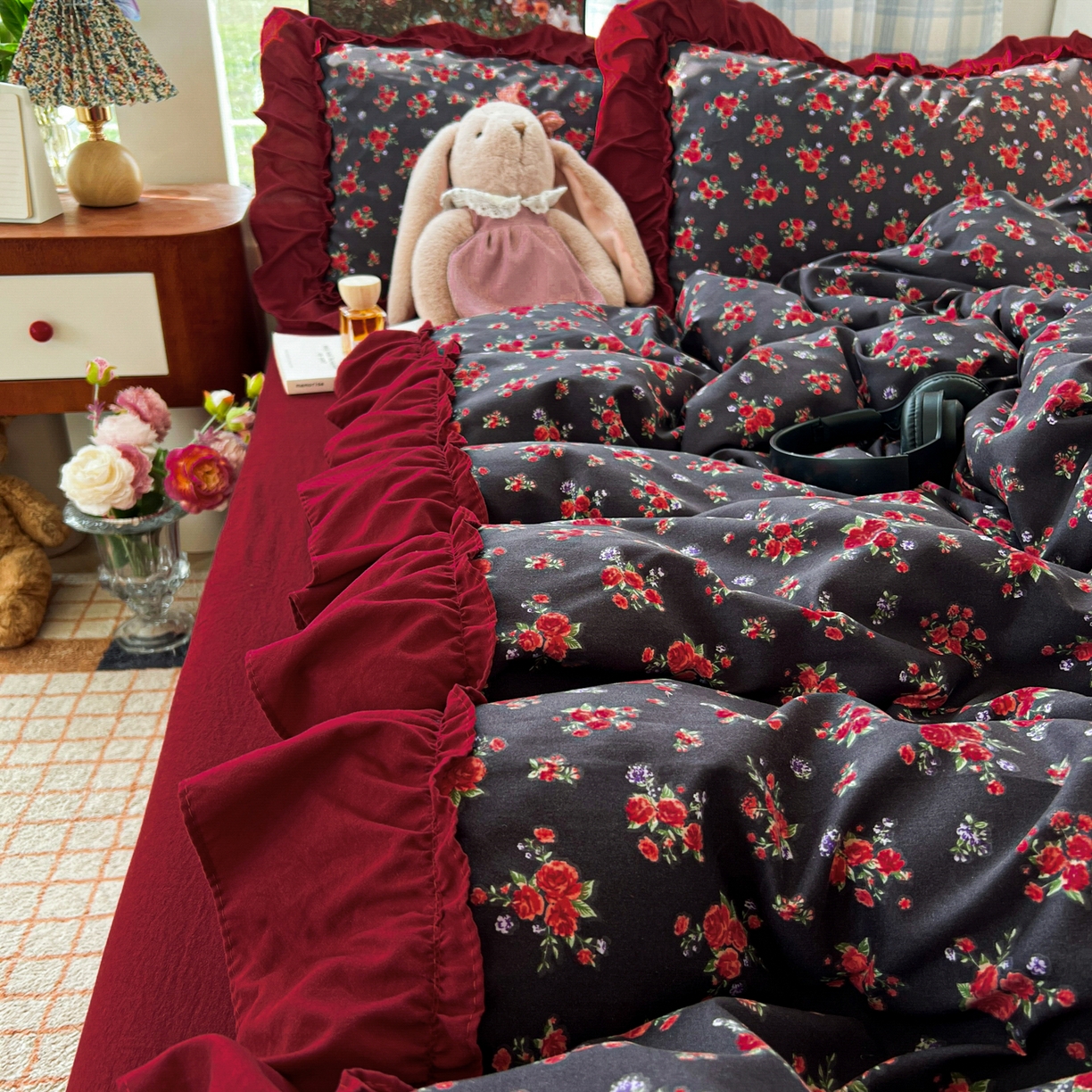 91家纺网 家纺一手货源 找家纺 花伞家居 2026新款韩系复古碎花古法水洗棉大花边四件套含买家秀 霓裳-红