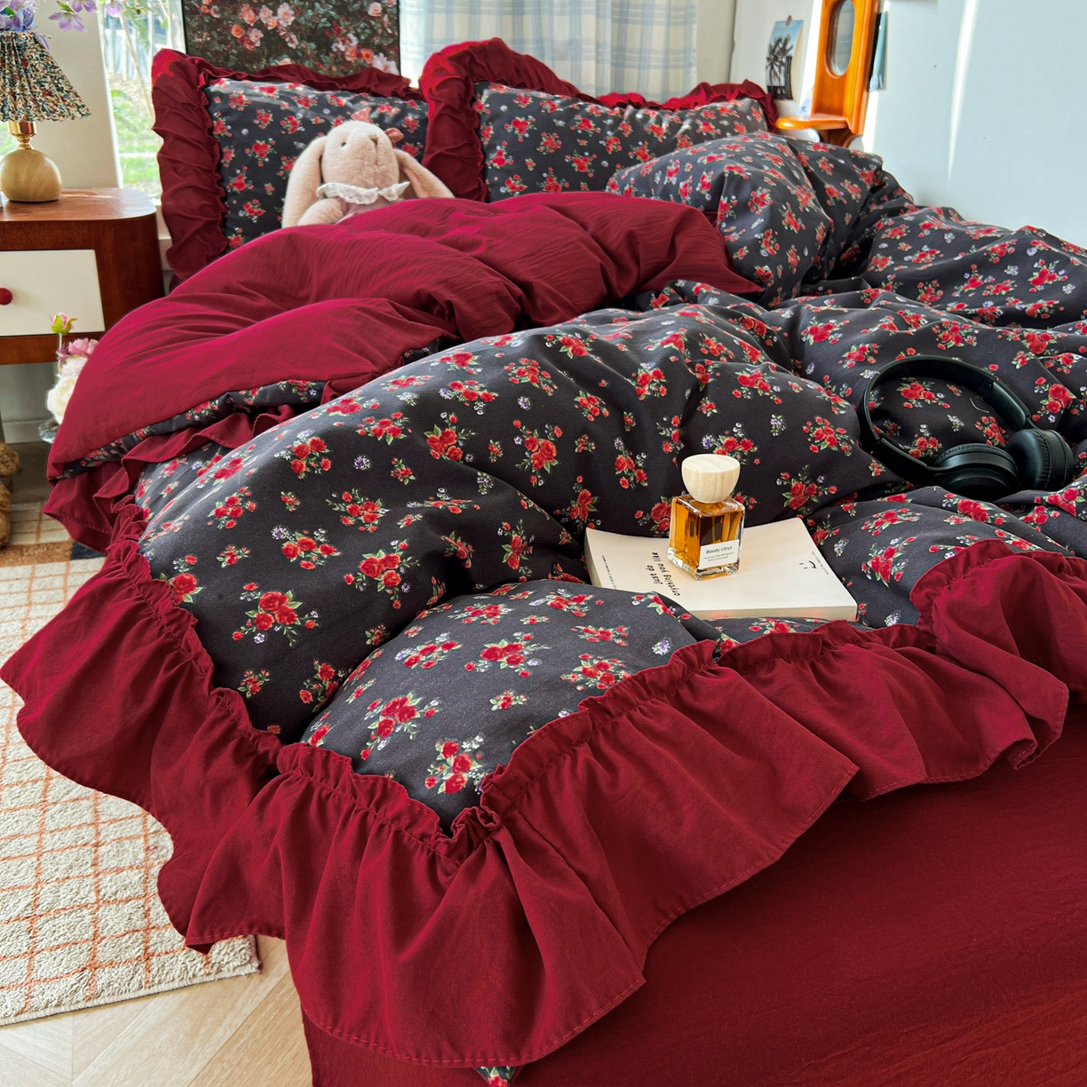 91家纺网 家纺一手货源 找家纺 花伞家居 2026新款韩系复古碎花古法水洗棉大花边四件套含买家秀 霓裳-红