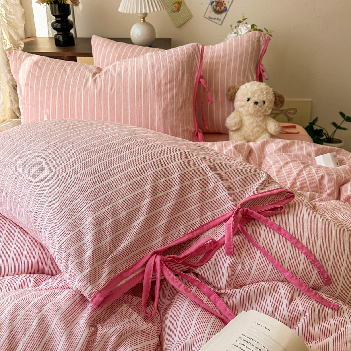 91家纺网 家纺一手货源 找家纺 花伞家居 2026新款小红书系带蝴蝶结双层纱四件套含买家秀 软果酱-粉条纹