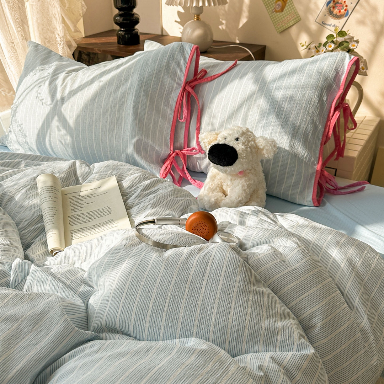 91家纺网 家纺一手货源 找家纺 花伞家居 2026新款小红书系带蝴蝶结双层纱四件套含买家秀 软果酱-蓝条纹