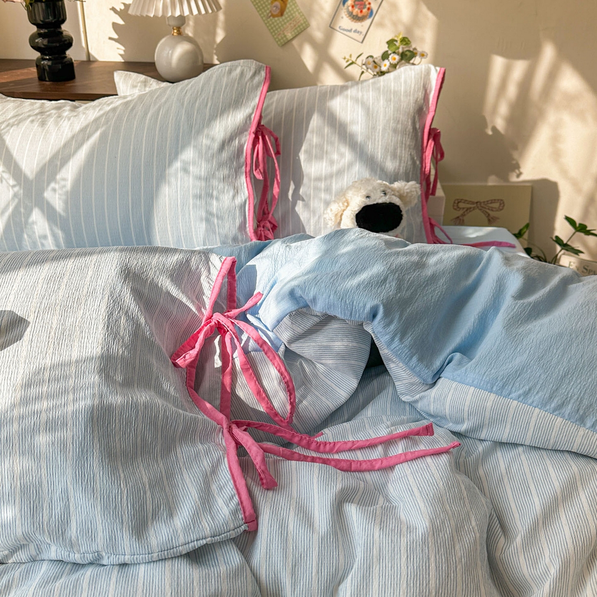 91家纺网 家纺一手货源 找家纺 花伞家居 2026新款小红书系带蝴蝶结双层纱四件套含买家秀 软果酱-蓝条纹