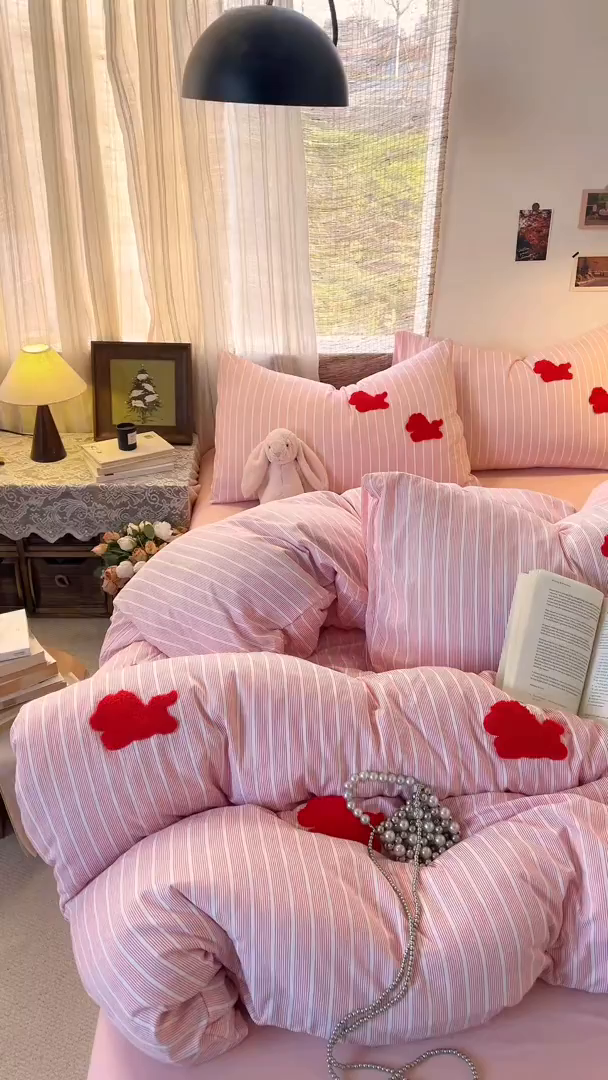 91家纺网 家纺一手货源 找家纺 花伞家居 2026新款小马毛巾绣双层纱四件套含买家秀 马上发财-粉条纹