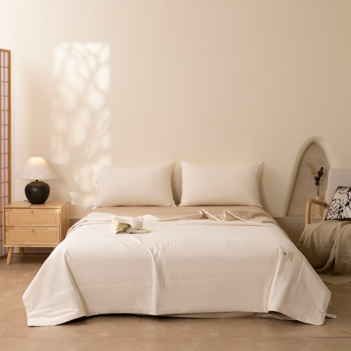 91家纺网 家纺一手货源 找家纺 盛凡家纺 2026新款A类133*72里外全棉100%棉花夏被四件套夏凉被空调被子被芯 茶白+奶咖