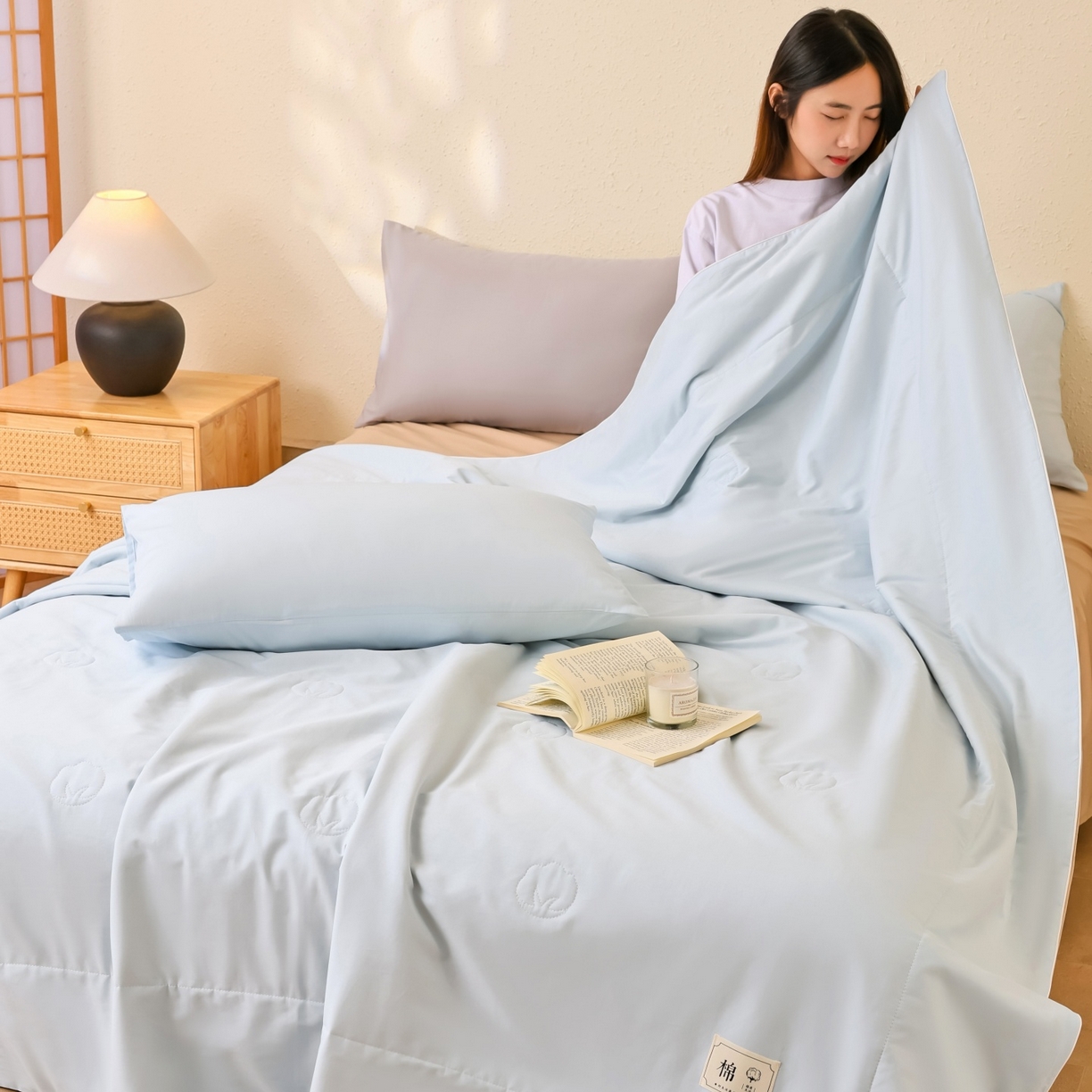 91家纺网 家纺一手货源 找家纺 盛凡家纺 2026新款A类133*72里外全棉100%棉花夏被四件套夏凉被空调被子被芯 花青兰+奶咖