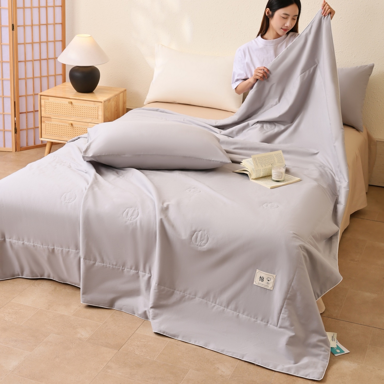 91家纺网 家纺一手货源 找家纺 盛凡家纺 2026新款A类133*72里外全棉100%棉花夏被四件套夏凉被空调被子被芯 幻影灰+奶咖