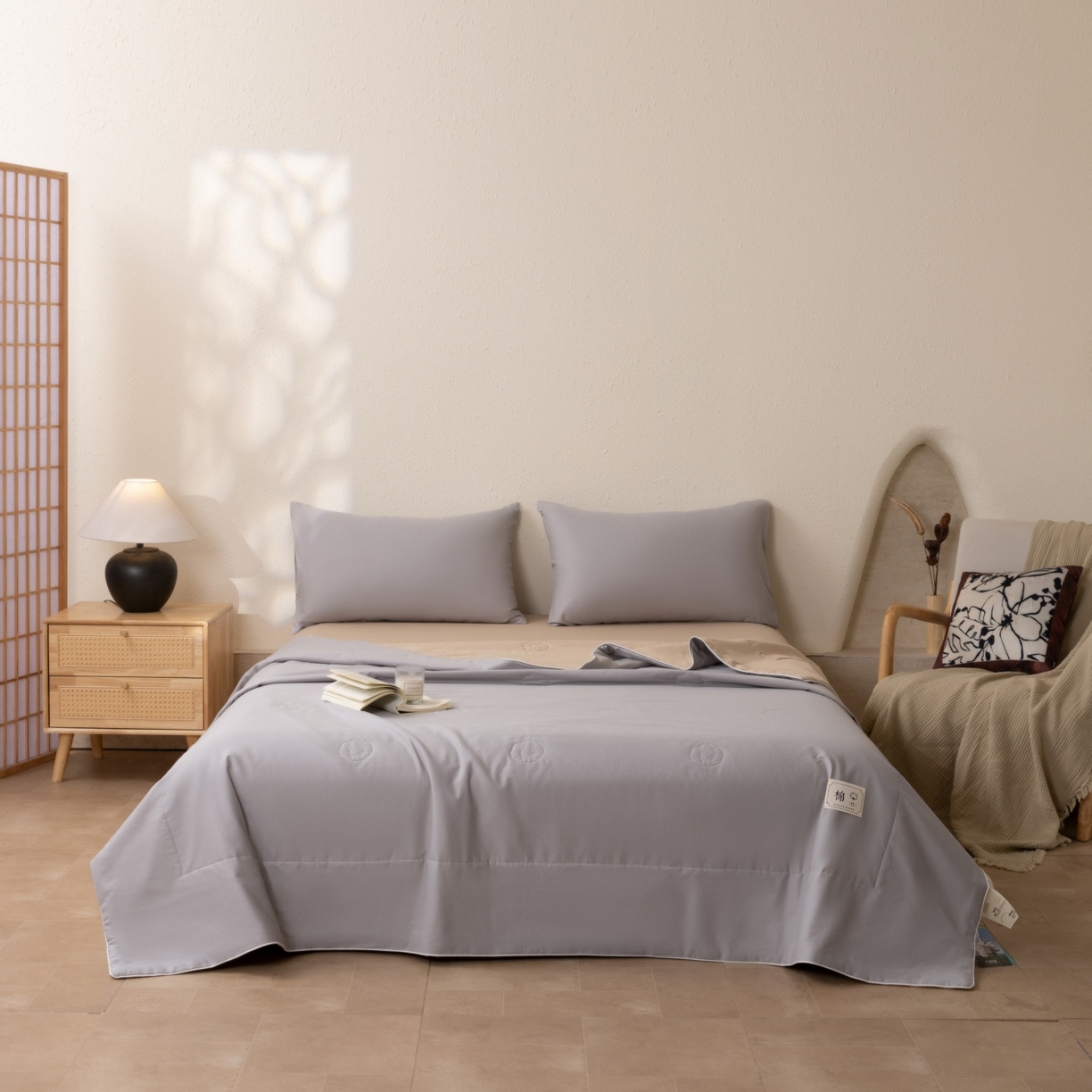 91家纺网 家纺一手货源 找家纺 盛凡家纺 2026新款A类133*72里外全棉100%棉花夏被四件套夏凉被空调被子被芯 幻影灰+奶咖
