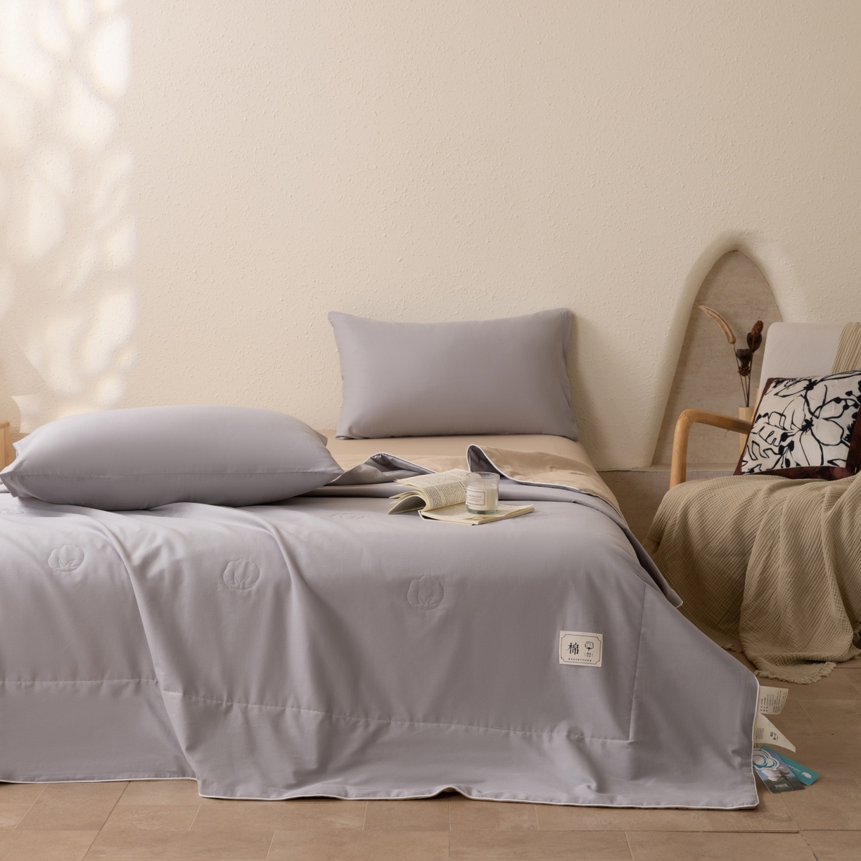91家纺网 家纺一手货源 找家纺 盛凡家纺 2026新款A类133*72里外全棉100%棉花夏被四件套夏凉被空调被子被芯 幻影灰+奶咖