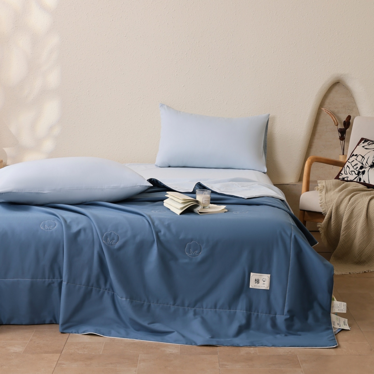 91家纺网 家纺一手货源 找家纺 盛凡家纺 2026新款A类133*72里外全棉100%棉花夏被四件套夏凉被空调被子被芯 深睡蓝