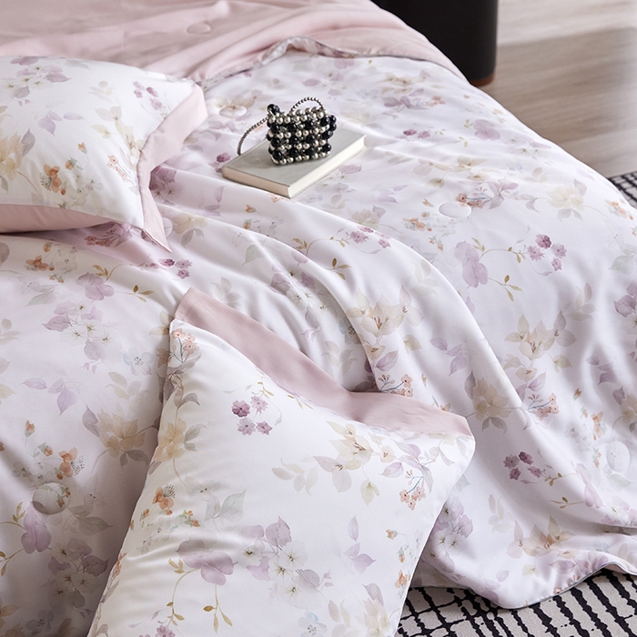 91家纺网 家纺一手货源 找家纺 慕梵家居 2026春夏新款100%莱赛尔天丝夏被空调被夏凉被四件套 花颜外