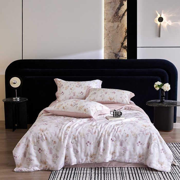 91家纺网 家纺一手货源 找家纺 慕梵家居 2026春夏新款100%莱赛尔天丝夏被空调被夏凉被四件套 花颜外