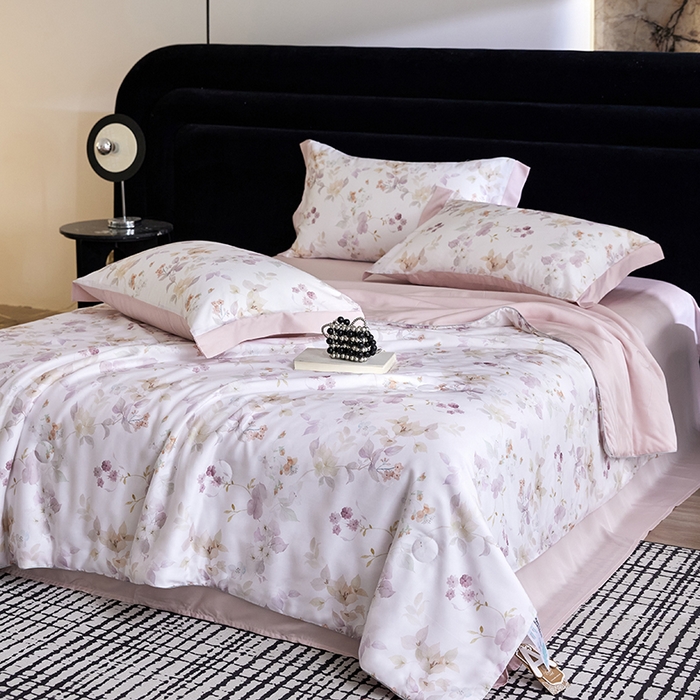 91家纺网 家纺一手货源 找家纺 慕梵家居 2026春夏新款100%莱赛尔天丝夏被空调被夏凉被四件套 花颜外