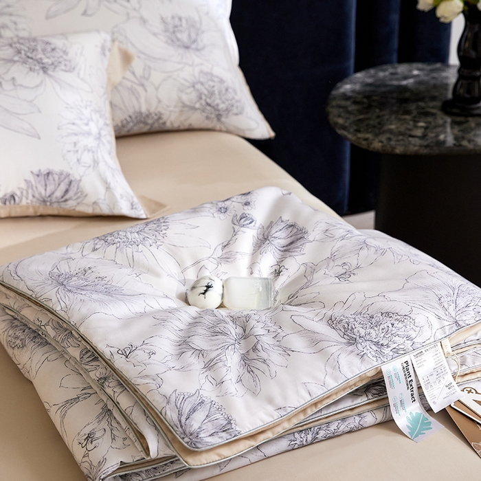 91家纺网 家纺一手货源 找家纺 慕梵家居 2026春夏新款100%莱赛尔天丝夏被空调被夏凉被四件套 卉颜