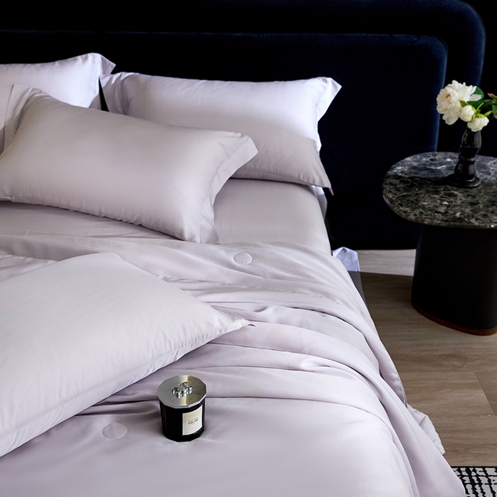 91家纺网 家纺一手货源 找家纺 慕梵家居 2026春夏新款100%莱赛尔天丝夏被空调被夏凉被四件套 经典灰