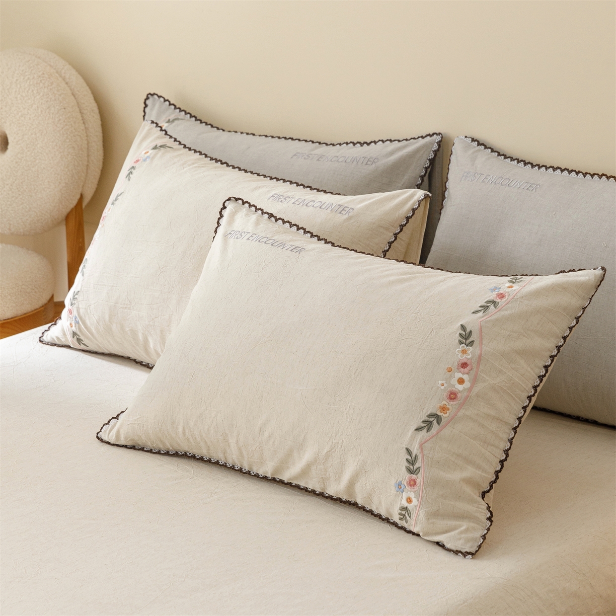 91家纺网 家纺一手货源 找家纺 （总）艾莱家纺 2026新款棉麻刺绣花边款四件套花屿熙